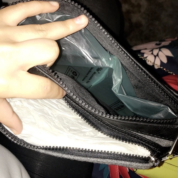 BCBGENERATION - Picture 2 of 2